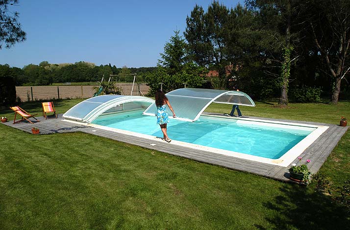 abri piscine bas